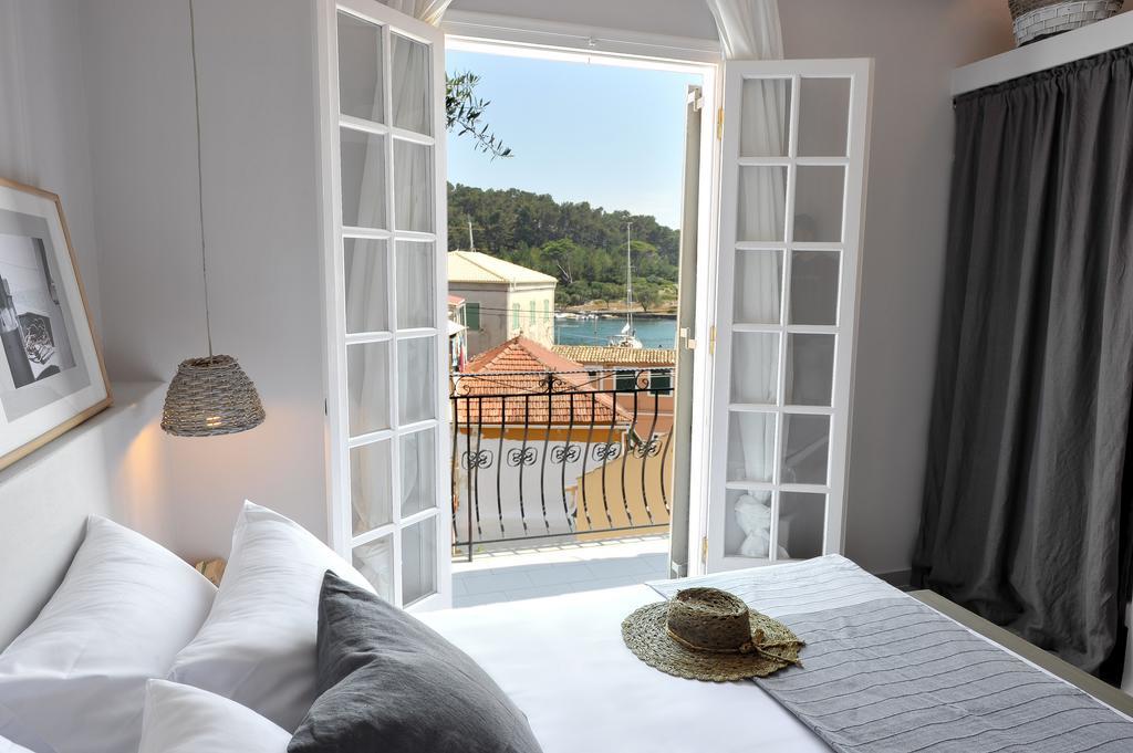 Alia Luxury Apartment Gaios Buitenkant foto